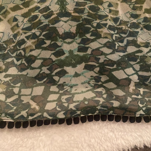 Guess top - Picture 3 of 5